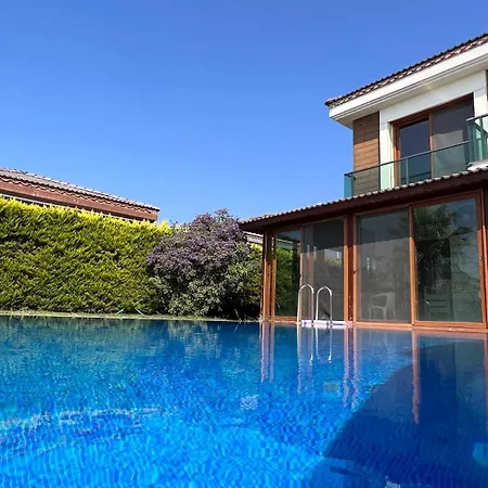 别墅 Alacati Havuzlu Çeşme