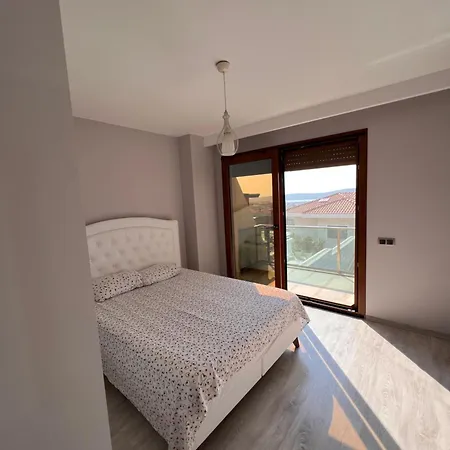 Alacati Havuzlu Çeşme